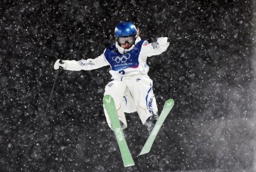 女子U型场地技巧决赛将正常进行，谷爱凌等4人携手决赛冲金